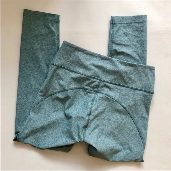 Outdoor Voices Two Toned Leggings - Picture 6 of 8